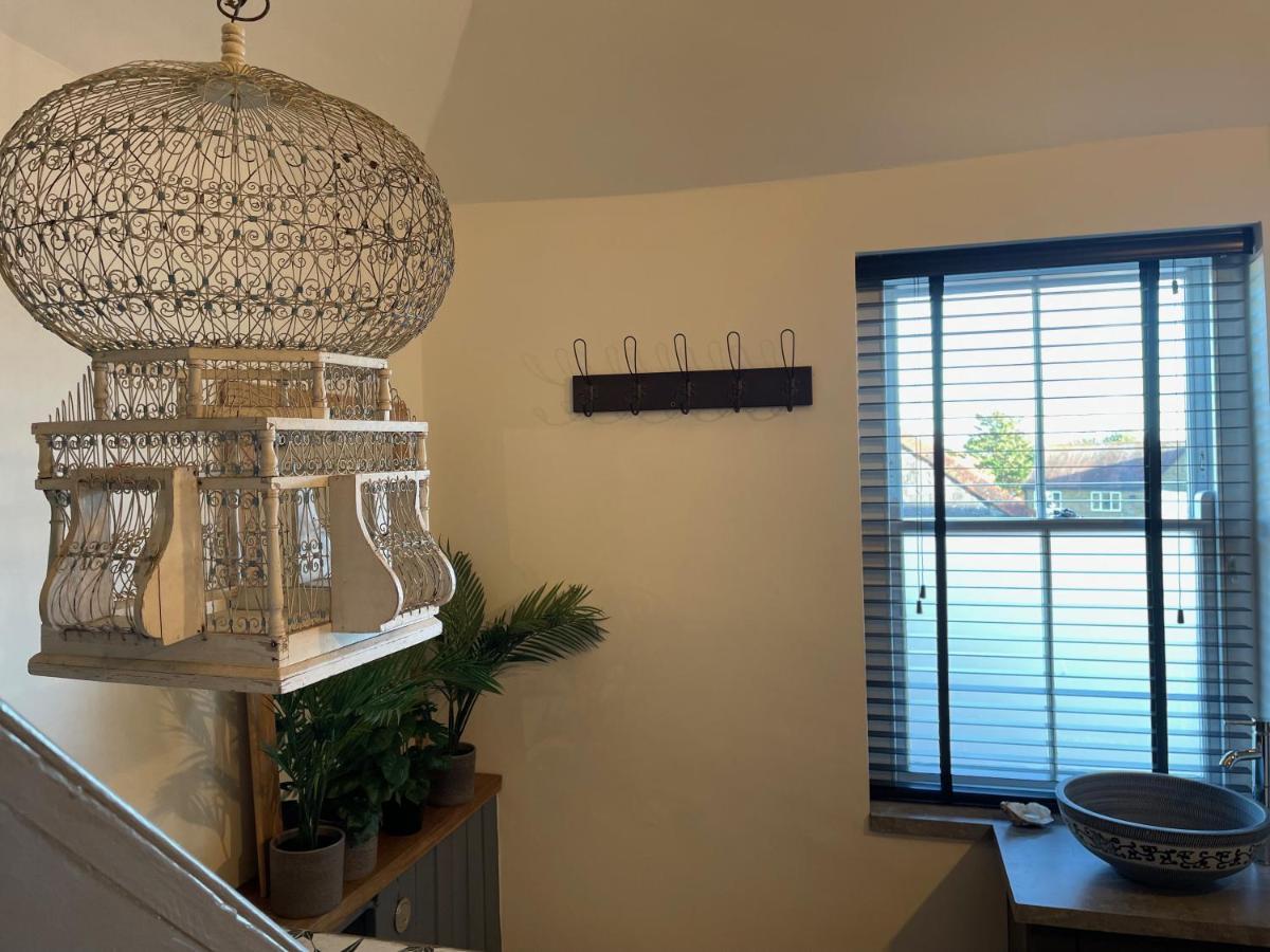 Fabulous Apartment Seconds From Beach By Whitstable-Holidays, Pudding Pan Ngoại thất bức ảnh
